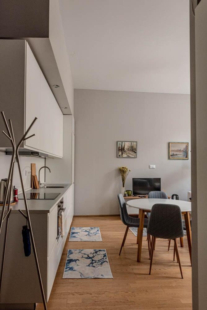 Maria Topfive With Free Private Parking Apartment Будапеща Екстериор снимка